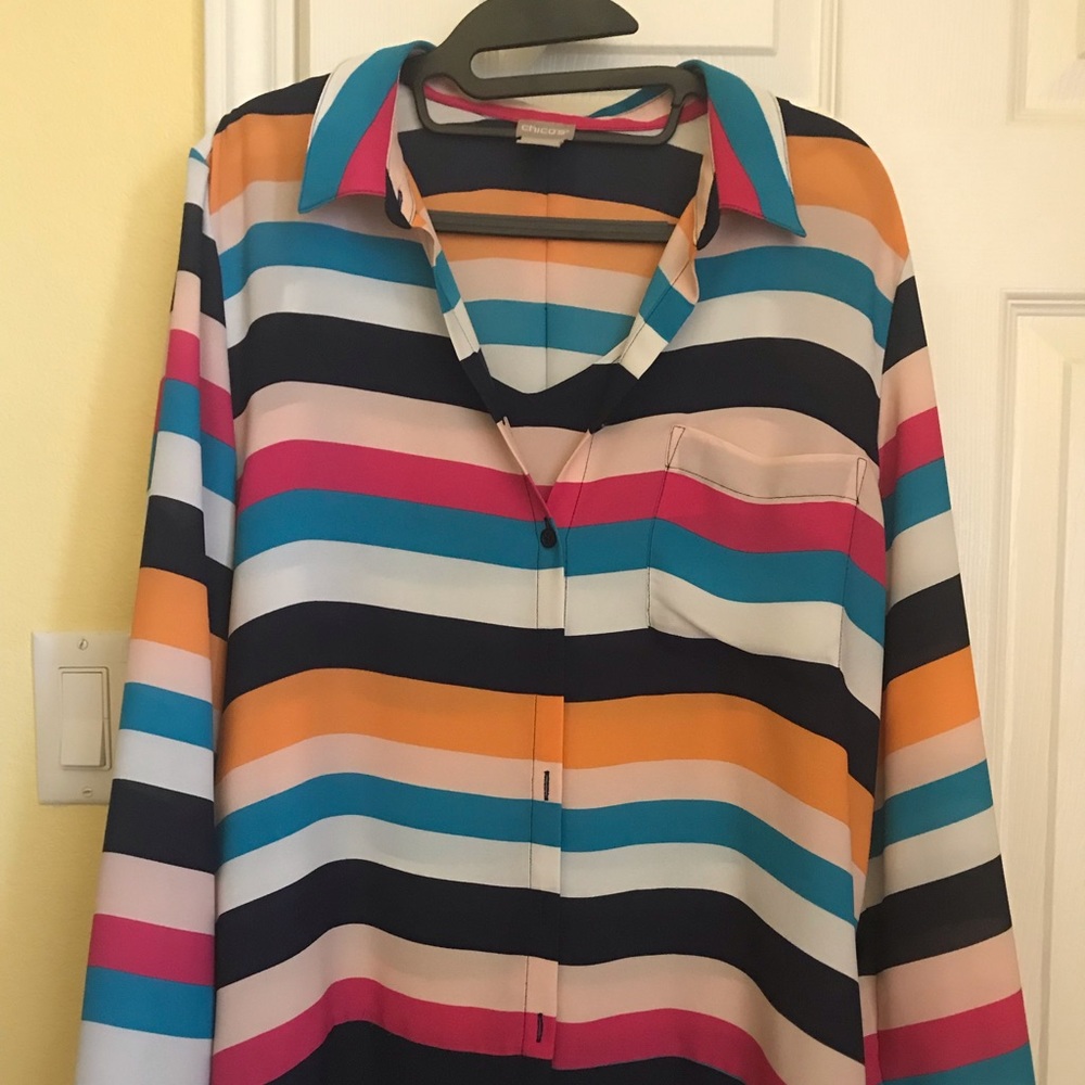 Beautiful striped Chico’s 2-piece shell and blouse set.